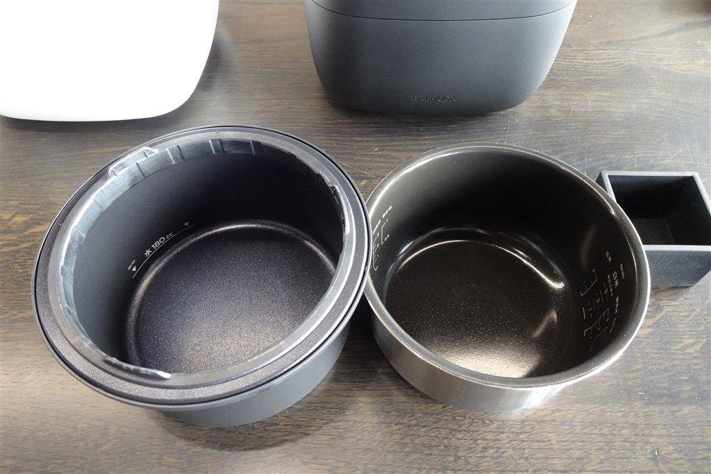 粒感ある炊き上がりに改良！バルミューダの炊飯器の新モデル