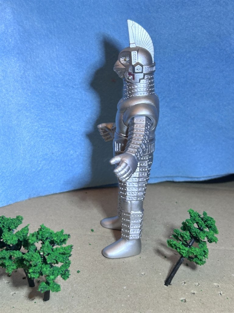 単色ゆえの完成度が可動域の少なさの不満を相殺』 バンダイ