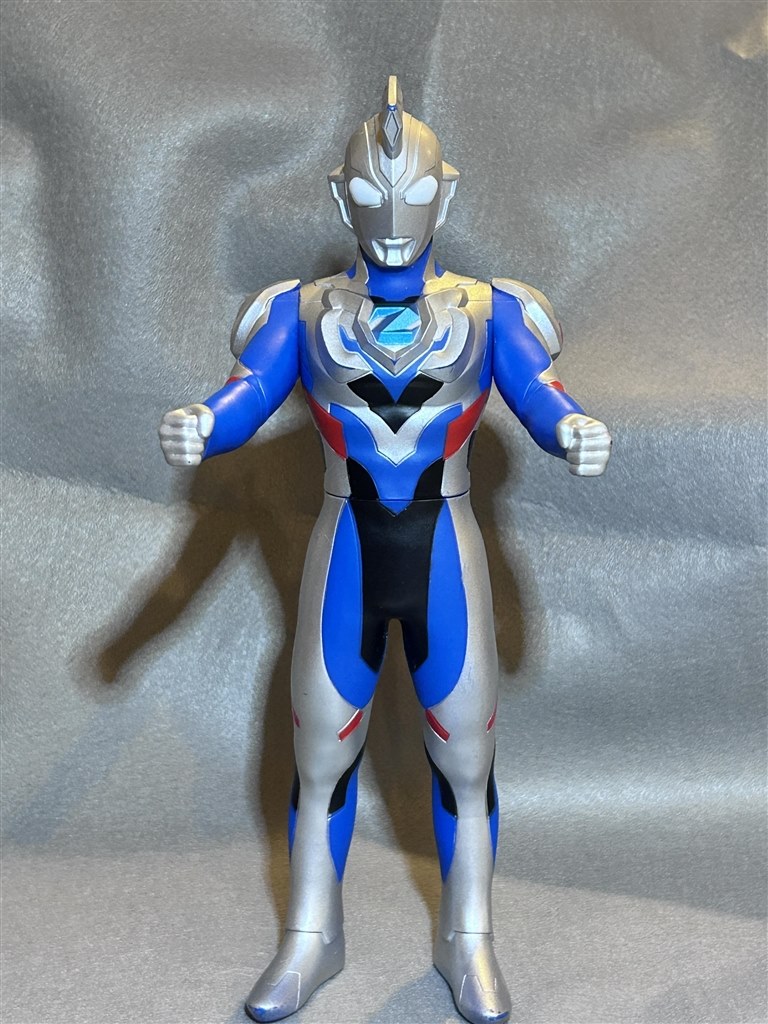 ゼットを完全再現』 バンダイ ウルトラマンZ ウルトラBIGソフビ