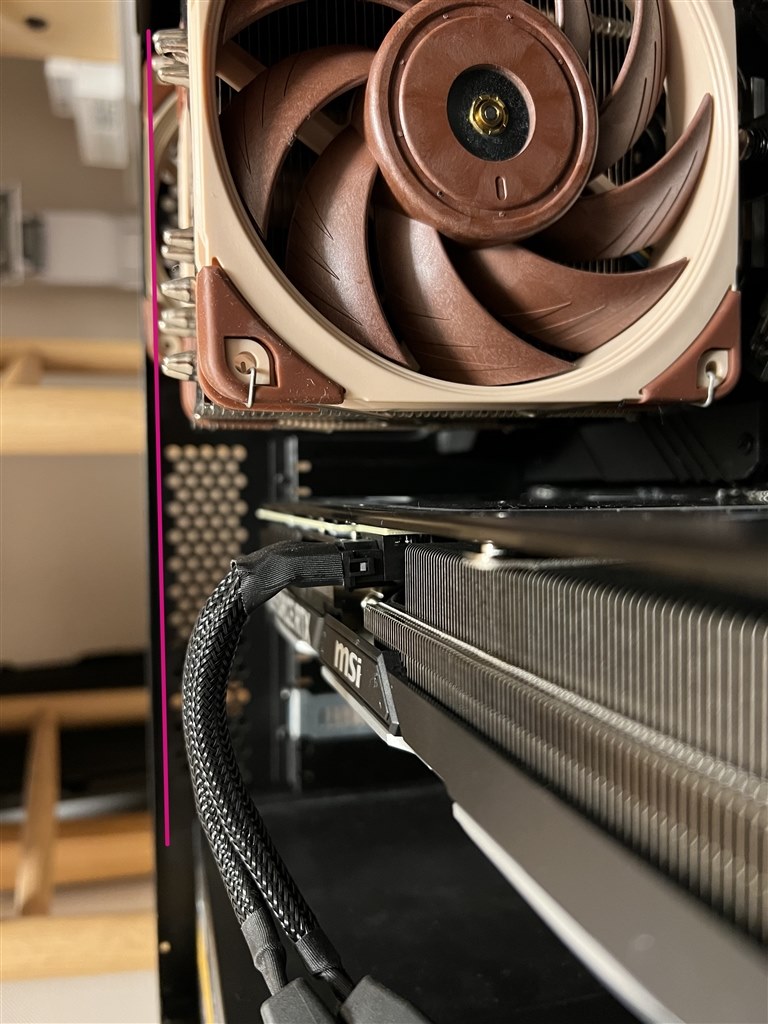 狭いケースでも安心して設置できました。機能は今後に期待！』 MSI