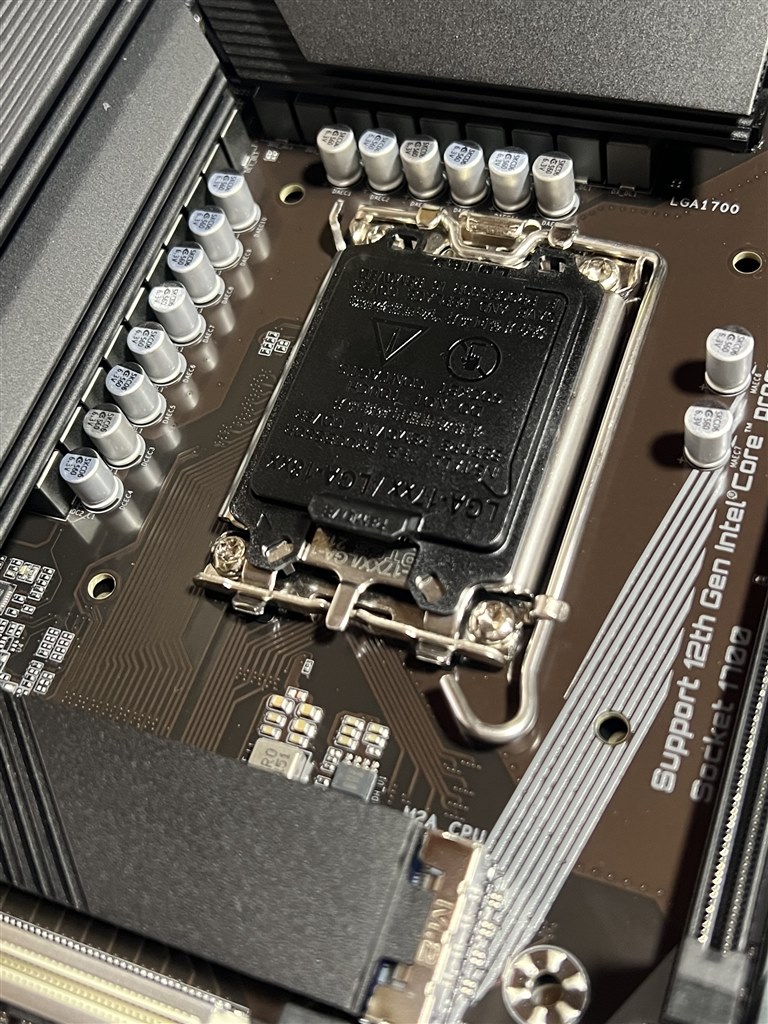 安いけど性能・機能は十分』 GIGABYTE Z690 UD AX DDR4 [Rev.1.2