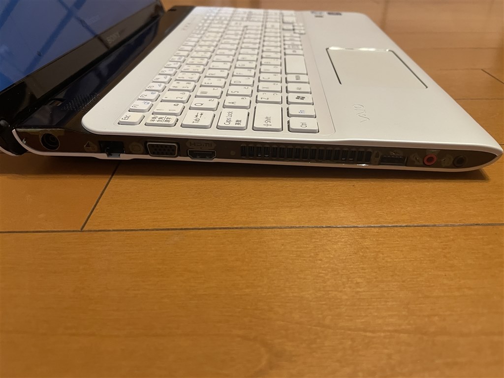 SONY VAIO ノートPC (Eシリーズ　SVE15113FJW) SONY VAIO ノートPC (Eシリーズ SVE15113FJW) SVE15113FJW | 製品別