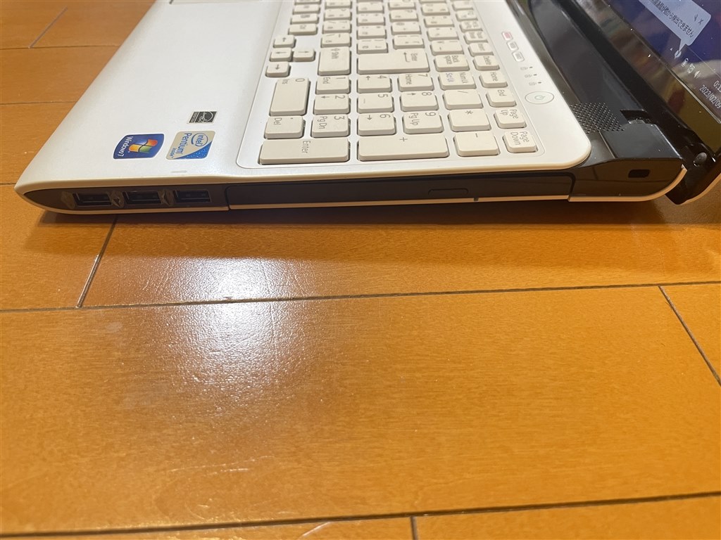 画面も音も良いノートパソコン』 SONY VAIO Eシリーズ SVE15113FJW