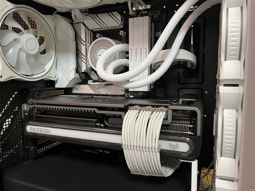 初期不良かと焦りました．．．』 SAPPHIRE SAPPHIRE NITRO+ Radeon RX