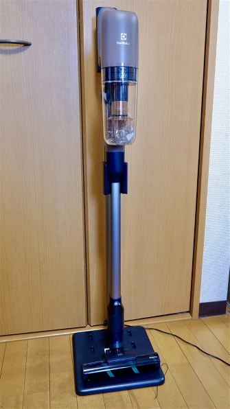 エレクトロラックス UltimateHome 700 EFP71525 [ウォルナット
