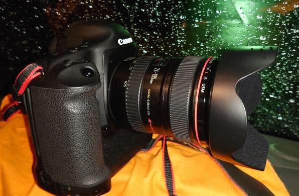 カメラ レンズ(ズーム) CANON EF24-105mm F4L IS USM レビュー評価・評判 - 価格.com
