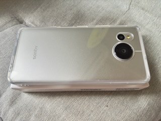 R7 Jr.な見た目がカッコいい。』 シャープ AQUOS sense7 plus SoftBank