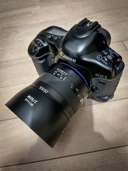 新価格【未使用新品】Milvus 2/35 ZE[キヤノン用]Zeiss