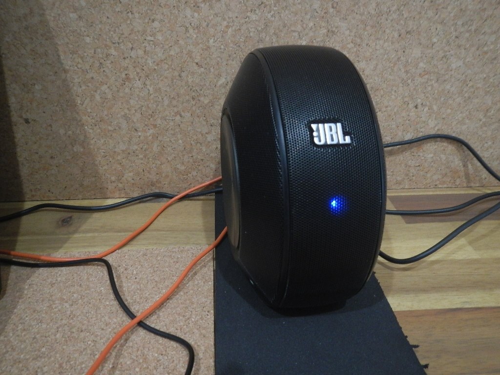 音像定位が優れている。』 JBL JBL PEBBLES [BLACK] TS S6さんの