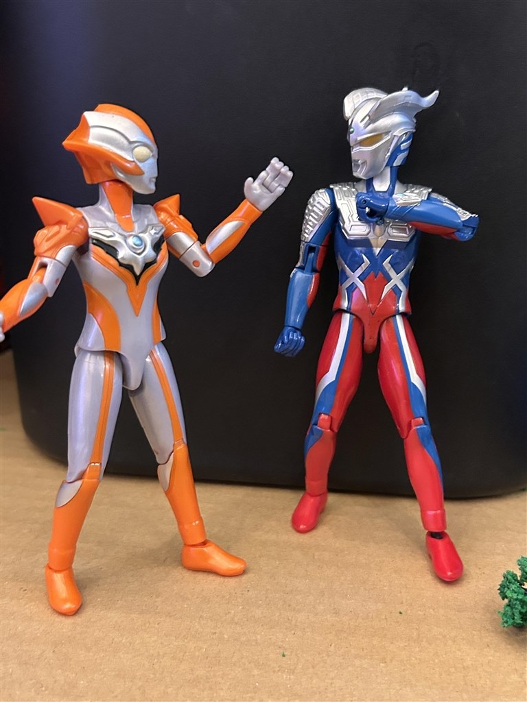 顎が引ける、アクションフィギュア最初のウルトラウーマン』 バンダイ