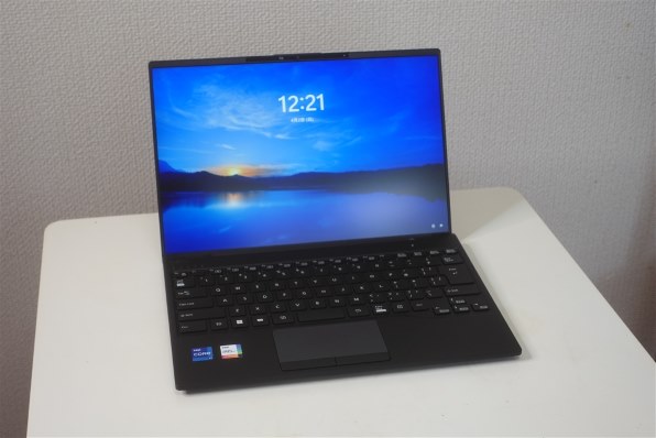 富士通 FMV LIFEBOOK UH-X/H1 FMVUXH1B [ピクトブラック] 価格比較