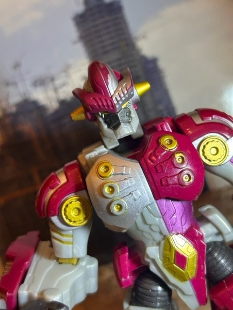 小顔のイケメン変形ロボット』 BANDAI ウルトラチェンジシリーズ