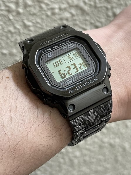 G-SHOCK 40周年記念モデル  GMW-B5000EH-1JR ②コレクション整理のため出品です