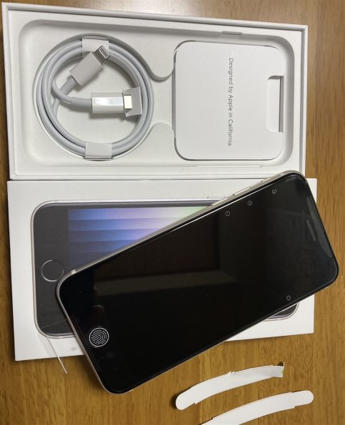 Apple iPhone SE (第3世代) 64GB SIMフリー [スターライト]投稿画像