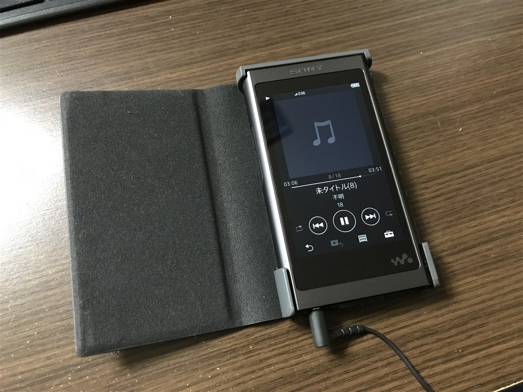 スマホのような小型電卓のような感覚』 SONY CKS-NWA40 (B) [ブラック 