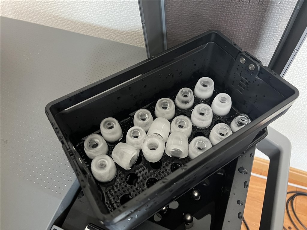 どこでも氷が素早く作れるバッテリー内蔵のポータブル冷蔵庫 どこでも氷が素早く作れるバッテリー内蔵のポータブル冷蔵庫