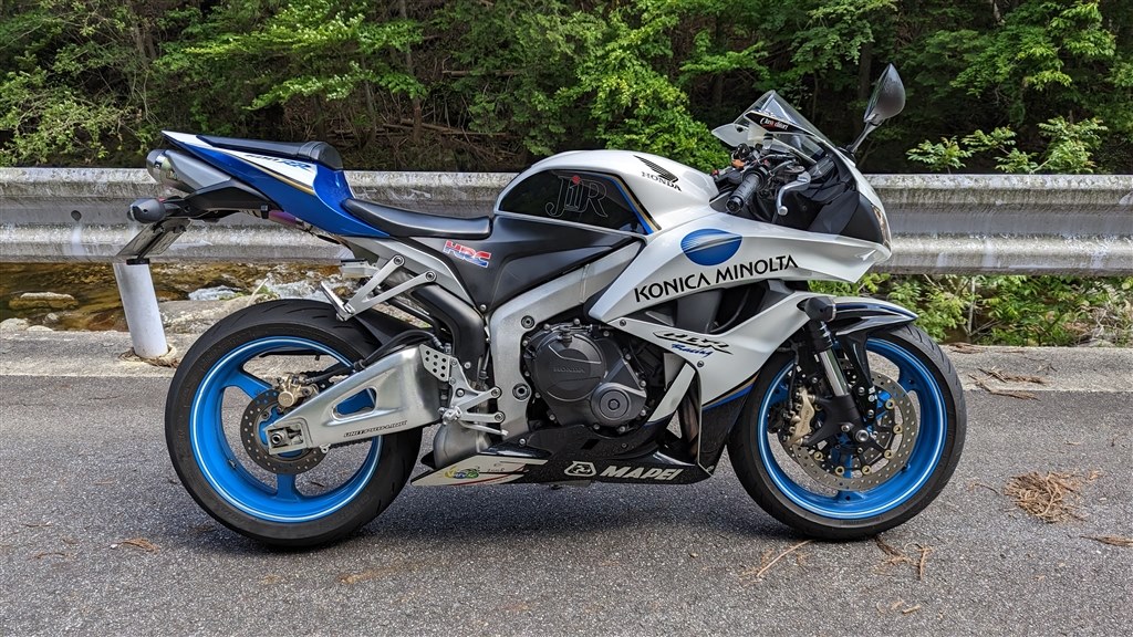 コニカミノルタカラーは最高なんよ』 ホンダ CBR600RR アヘアヘ