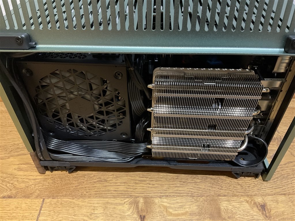 パーツ選択が難しいケースです。』 Fractal Design Terra FD-C パーツ選択が難しいケースです。』 Fractal Design Terra FD-C