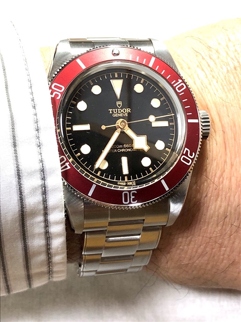 ブラックベイ バーガンディ METAS MASTER CHRONOMETER