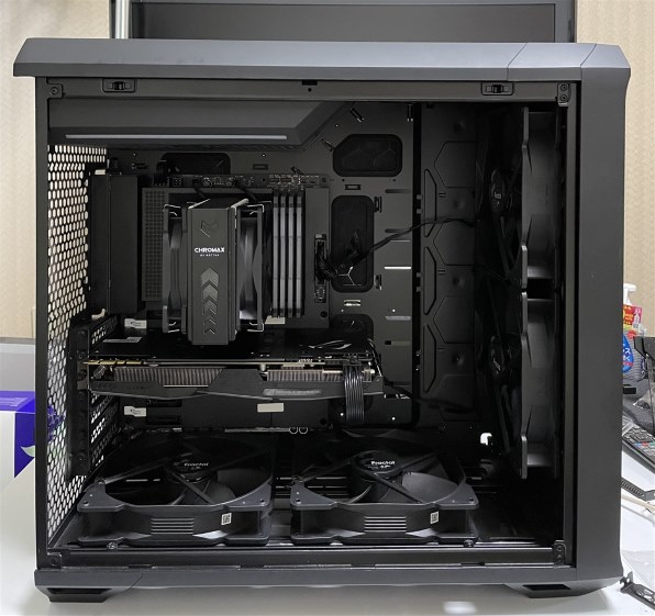 Fractal Design Torrent RGB TG FD-C-TOR1A-04 [ブラック] 価格比較