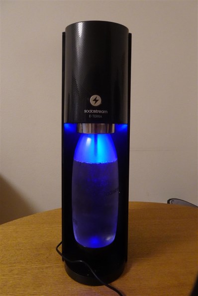 【美品】ソーダストリーム E-TERRA ホワイト ソーダストリーム E-テラ（E-TERRA） スターターキット ホワイト