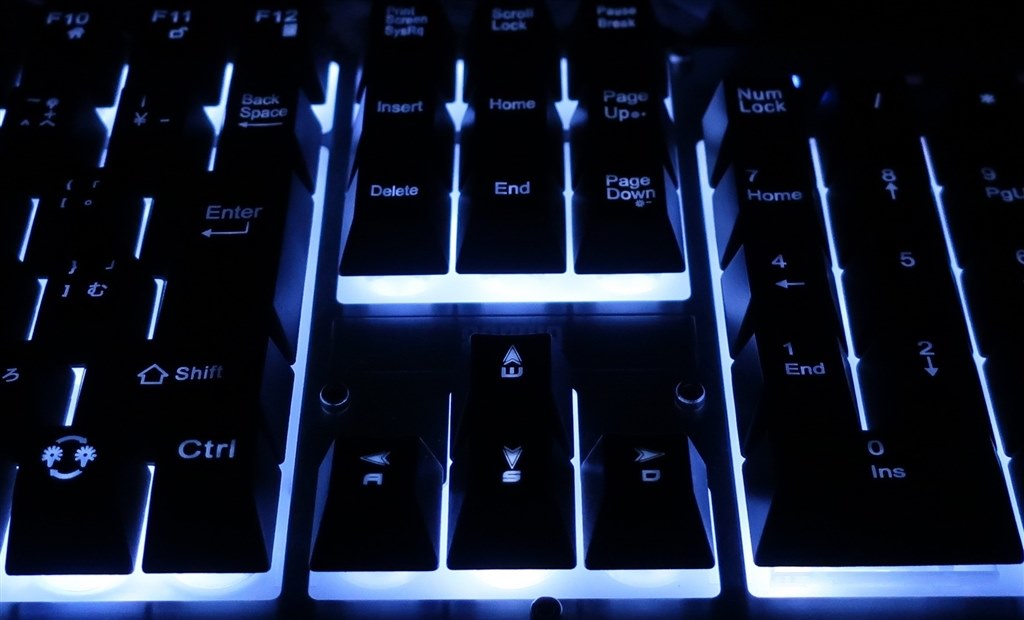 ボルトの頭むき出しはわざと？』 サンワサプライ SKB-WAR3 akira1984