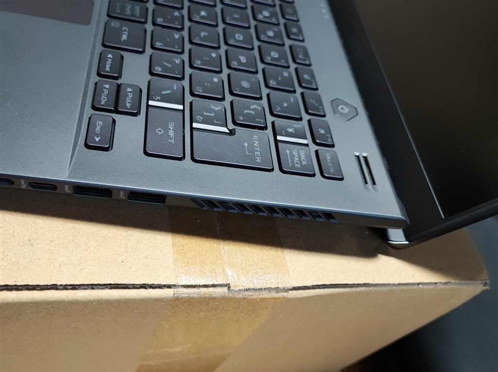 コンパクトで高性能なゲーミングノート』 ASUS ROG Zephyrus G14 コンパクトで高性能なゲーミングノート』 ASUS ROG Zephyrus G14