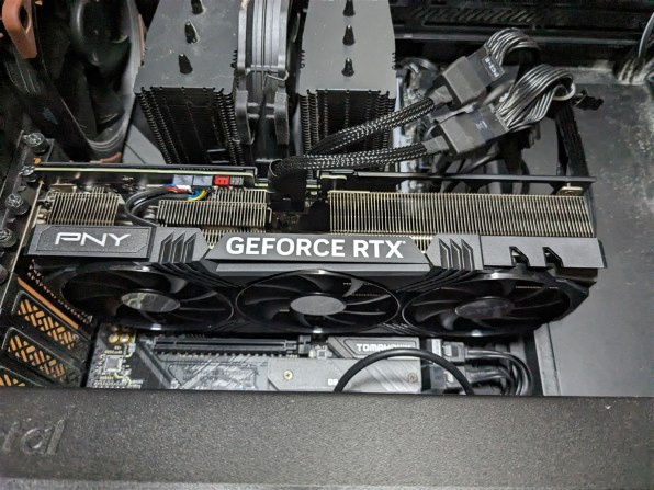 PNY GeForce RTX 4070 Ti 12GB VERTO LED トリプルファン PNY GeForce RTX 4070 Ti 12GB VERTO LED トリプルファン