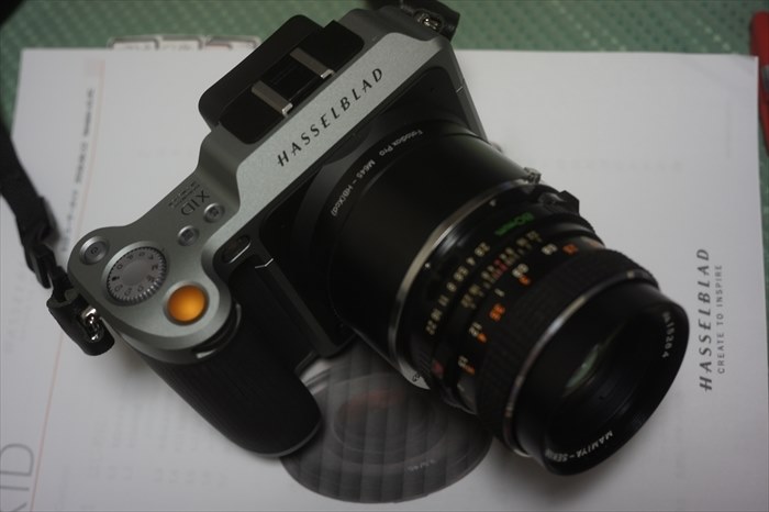 スナップで、持ち歩ける中判カメラです。』 ハッセルブラッド X1D-50c
