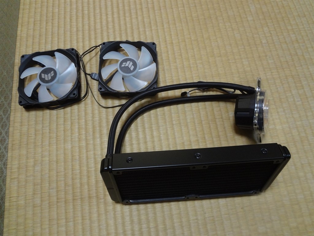 渋い簡易水冷』 ASUS TUF GAMING LC 240 ARGB J Gankunさんのレビュー