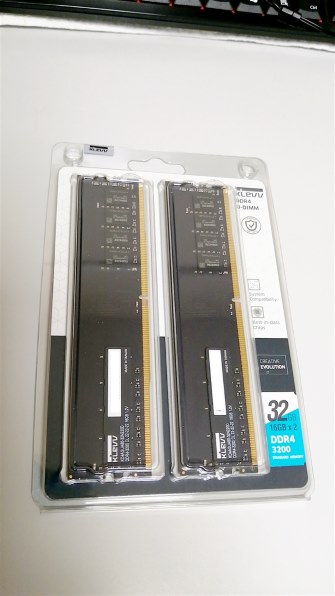 ESSENCORE KLEVV KD4AGUA80-32N220D [DDR4 PC4-25600 16GB 2枚組