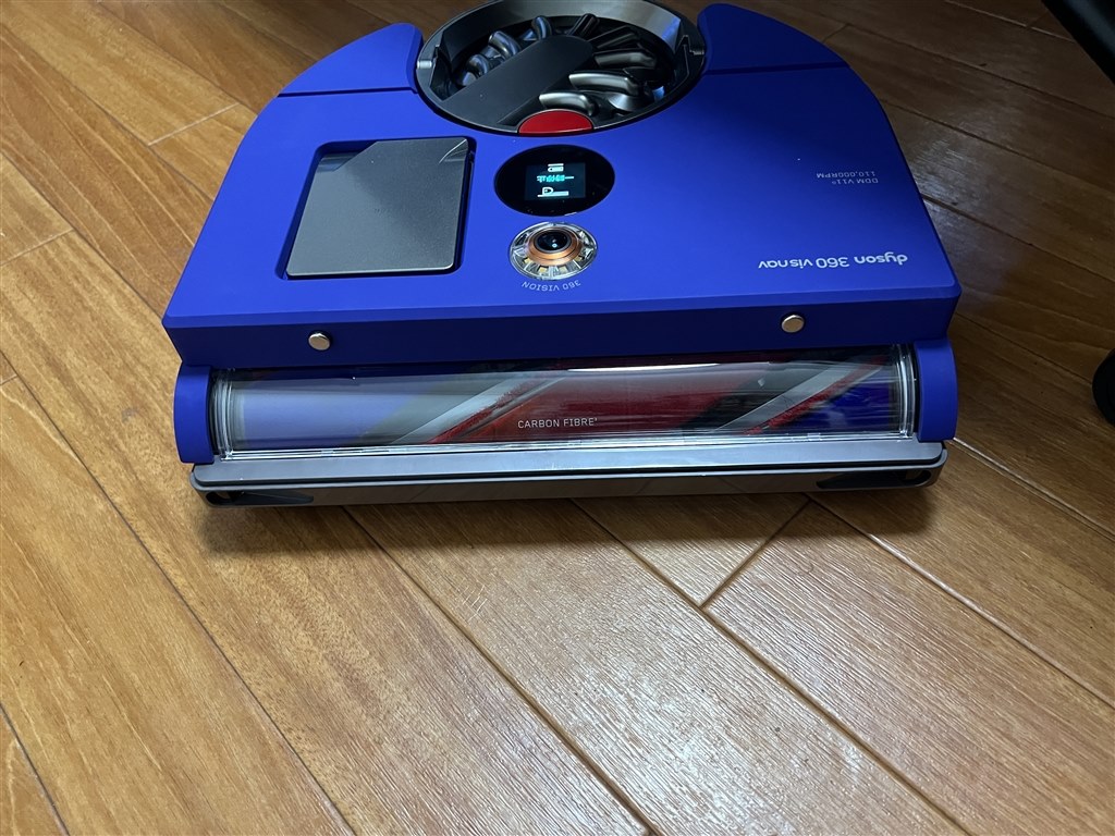 D型フォルムになって効率良く吸引掃除が可能に』 ダイソン Dyson D型フォルムになって効率良く吸引掃除が可能に』 ダイソン Dyson