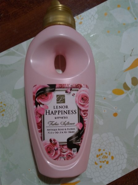P&G レノアハピネス アンティークローズ&フローラルの香り 560ml投稿