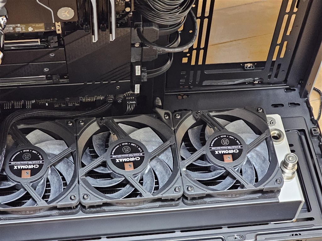 ギミックが全て。ギミックが評価できるかどうか。』 LIAN LI O11