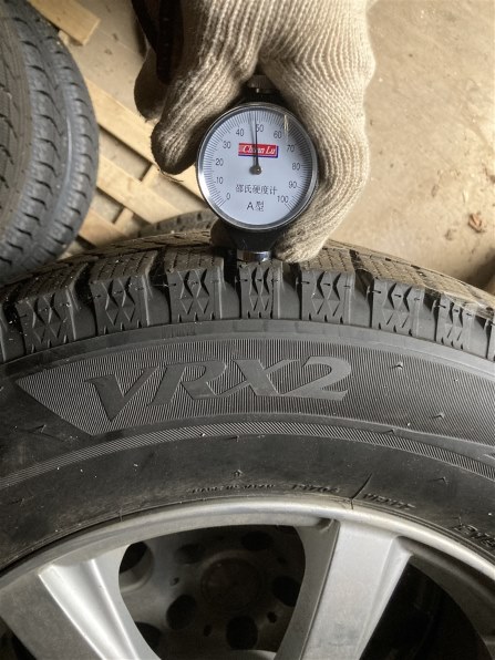 askpan専用ですブリヂストンBLIZZAKVRX3 215/65R1698Q ブリザック ブリヂストン BLIZZAK VRX3 215/65R16 98Q