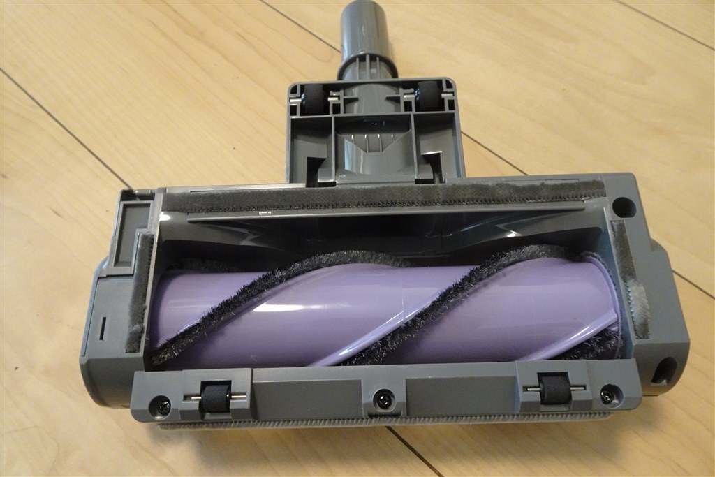 ガッツリ吸い込む！アイリスオーヤマの”漢”なスティック掃除機