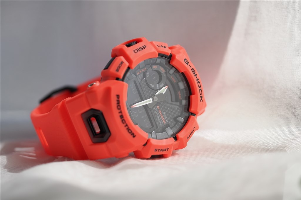 気分はシャア・アズナブル？』 カシオ G-SHOCK GBA-900-4AJF BAJA人