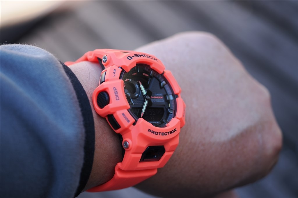 気分はシャア・アズナブル？』 カシオ G-SHOCK GBA-900-4AJF BAJA人