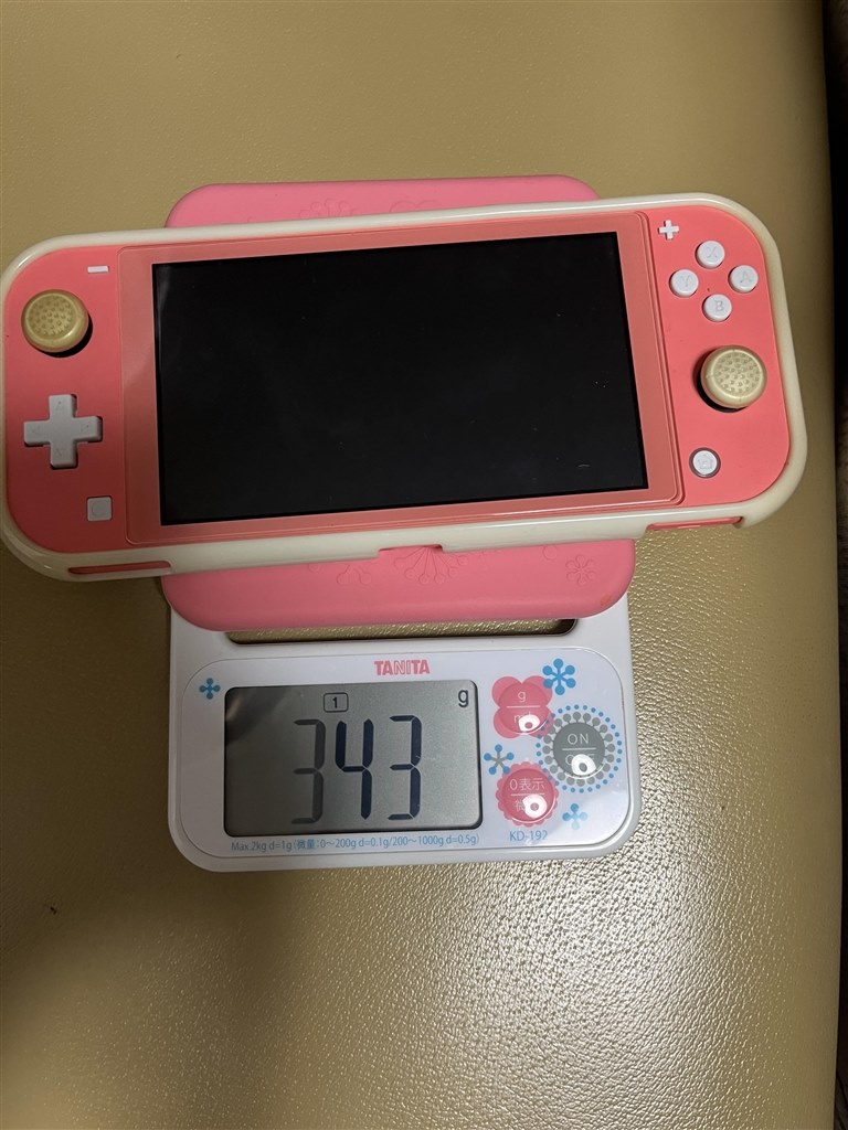 軽量化され、最後のSwitchライト現行モデルかな？』 任天堂 Nintendo Switch Lite あつまれ どうぶつの森セット ～まめきち& つぶきちアロハ柄～ のあ いずみさんのレビュー評価・評判 - 価格.com