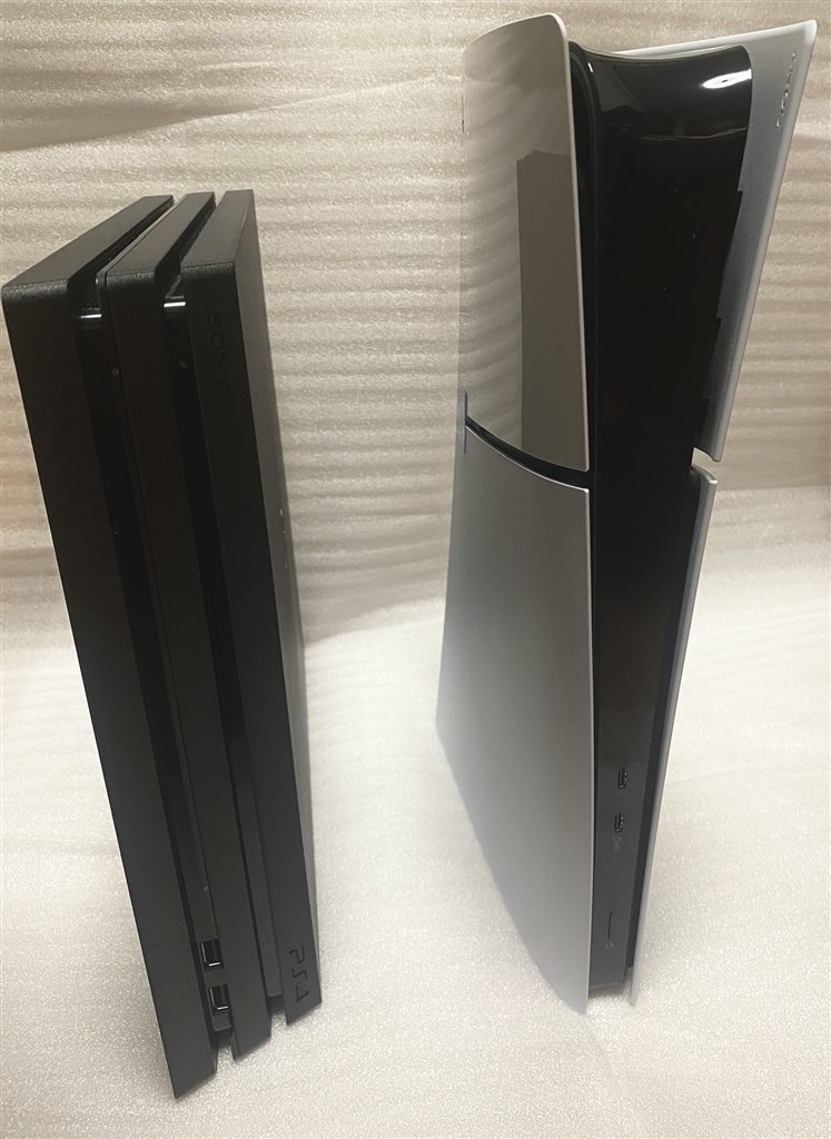 非常にコンパクトになっていますね。』 SIE プレイステーション5