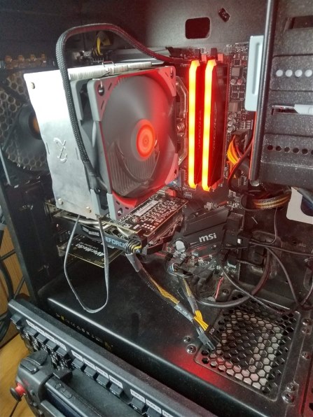 Corsair CMG32GX4M2D3600C18 [DDR4 PC4-28800 16GB 2枚組] レビュー