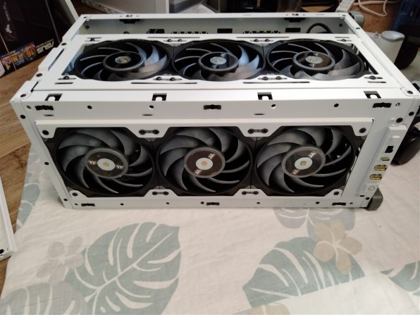 Corsair 2000D Airflow CC-9011244-WW [ブラック] 価格比較