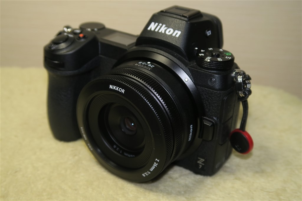 専用フードが必須のレンズです』 ニコン NIKKOR Z 26mm f/2.8