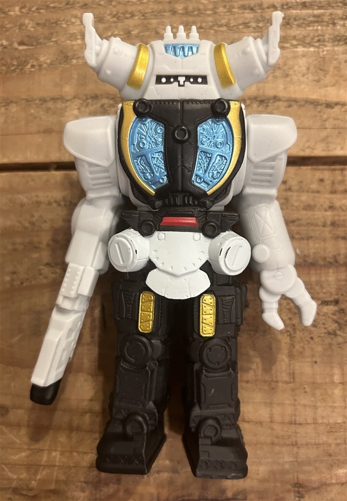 ロボットみを柔らか素材でも再現』 バンダイ ウルトラマントリガー NEW