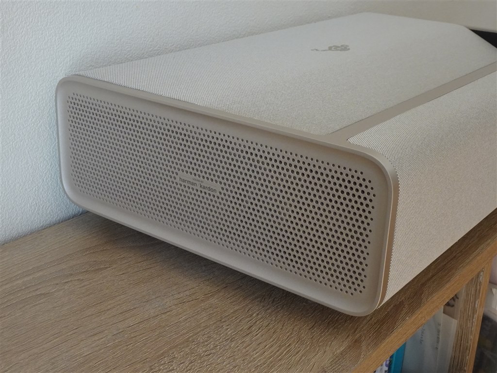 コスパ良好！据え置き型×超単焦点のAladdin X新プロジェクター