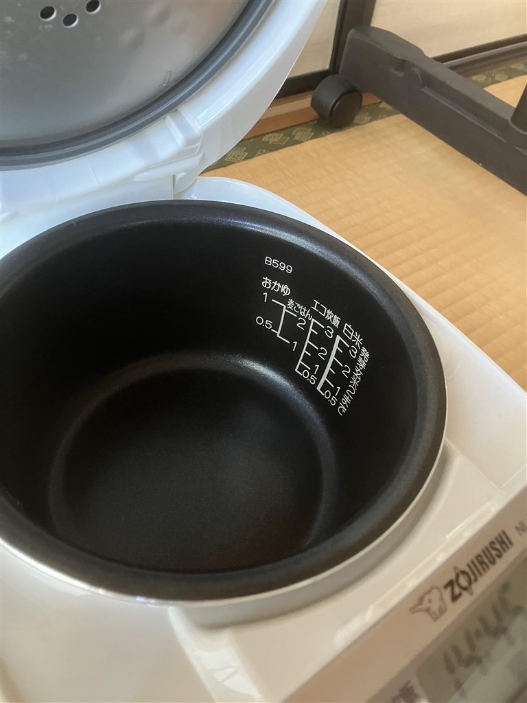 象印 NL-BD05-WA 炊飯器 ホワイト 象印 極め炊き NL-BD05-WA [ホワイト] 価格比較 - 価格.com