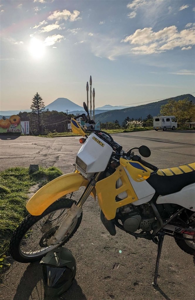 SUZUKI TS125R 黒/黄 格安提供車 半額配送キャンペーン クランキング確認済み 期間限定価格 現状渡し諸経費￥0- 横浜 P-Yard 軽い、速い、煙い、臭い』 スズキ TS125R まぐたろうさんのレビュー