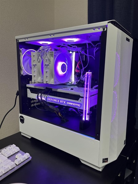 Palit Products - GeForce RTX™ 4070 Ti GamingPro White OC ::
