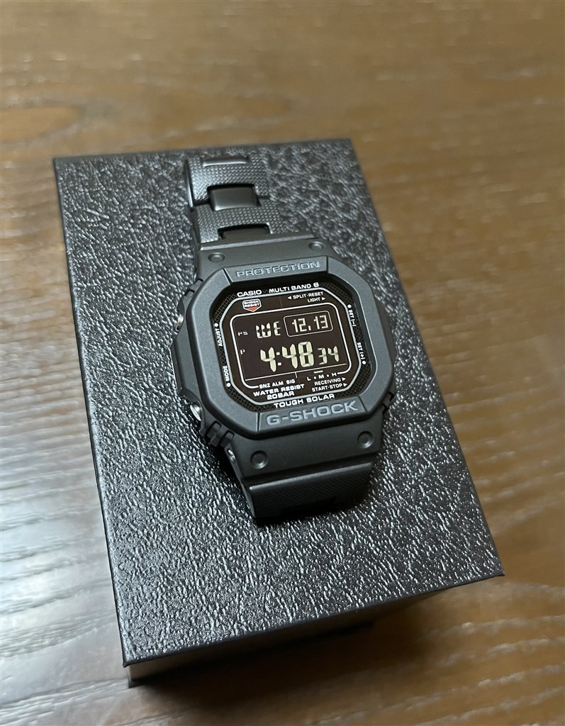 review_724101_f.jpg