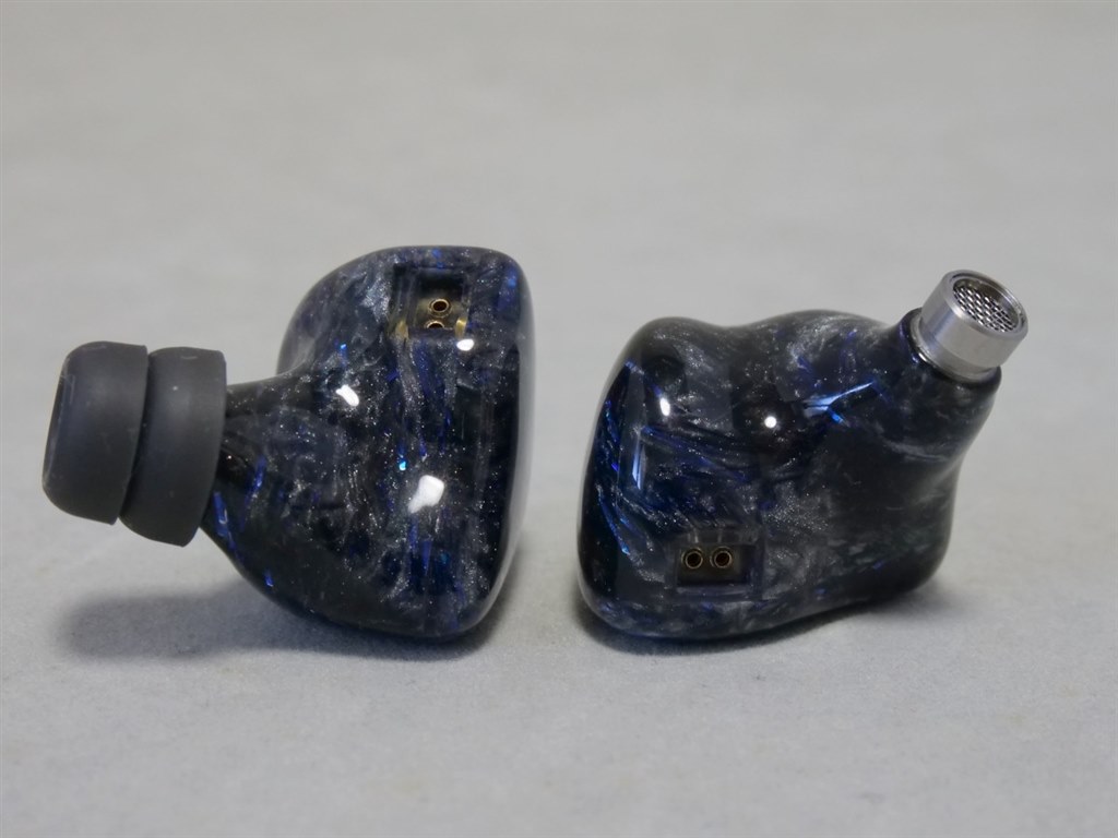 新品同様) Noble Audio Ronin Noble Audio RONIN レビュー | 片側12ドライバー構成の